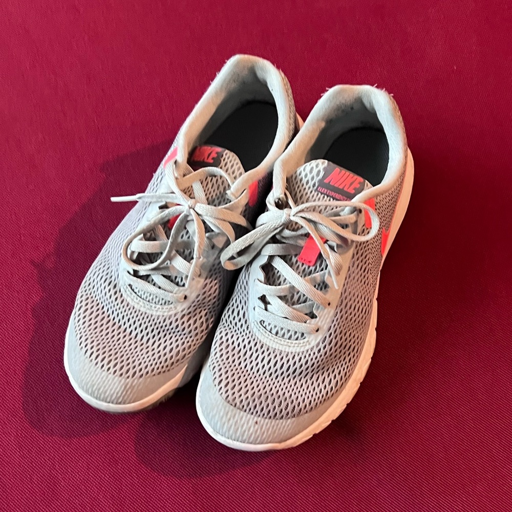 Nike Flex Experience light weight sneaker shoe running walking 881805-007 sz 7.5